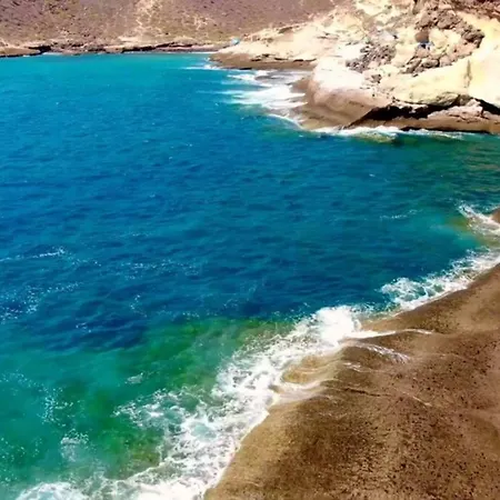 Spacious Just Few Steps Of The Ocean In La Caleta