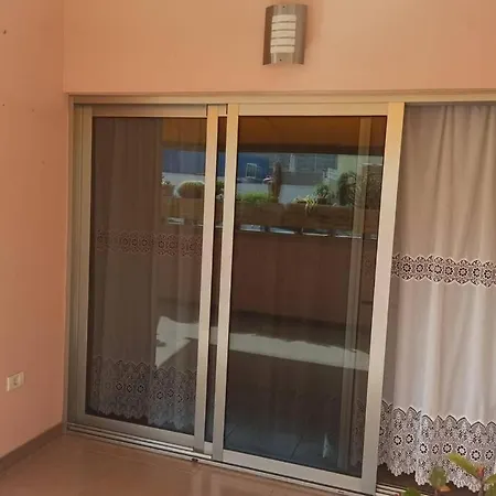 شقة Spacious Just Few Steps Of The Ocean In La Caleta أذيخي