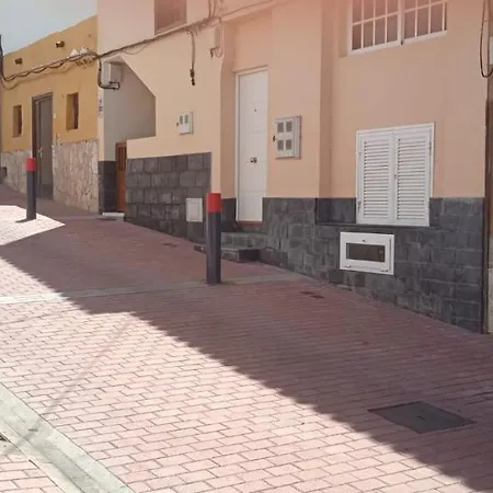 Spacious Just Few Steps Of The Ocean In La Caleta * أذيخي