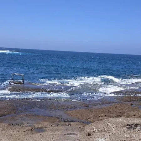 شقة Spacious Just Few Steps Of The Ocean In La Caleta أذيخي