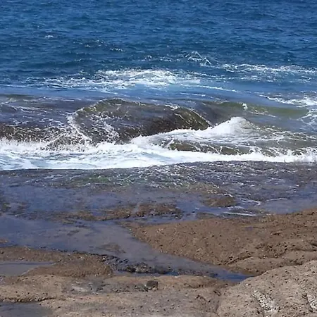 Spacious Just Few Steps Of The Ocean In La Caleta شقة *